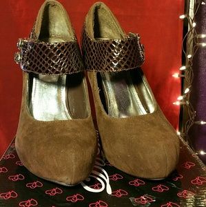 Brown high heel shoes